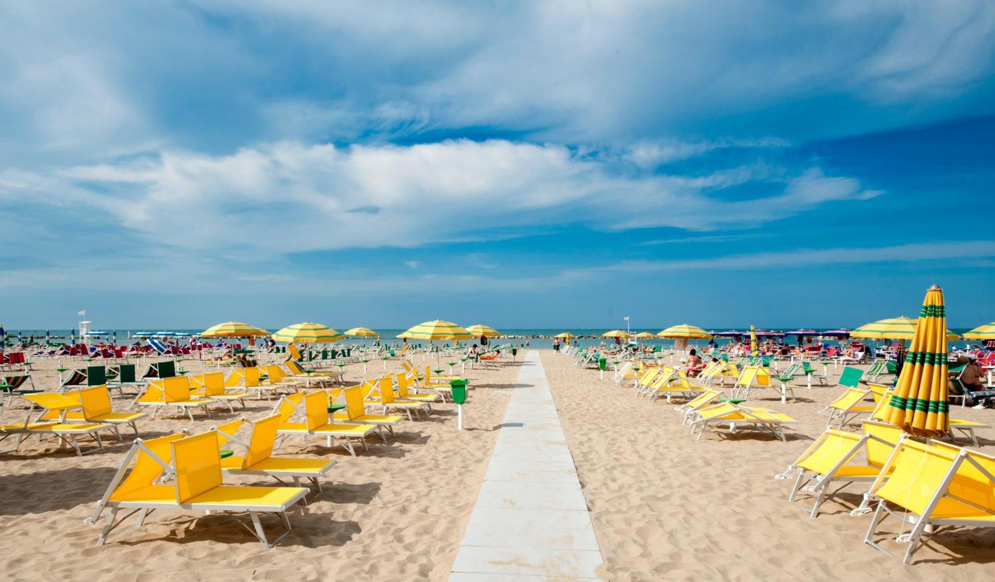 Hotel Napoleon Gabicce Mare Exterior photo